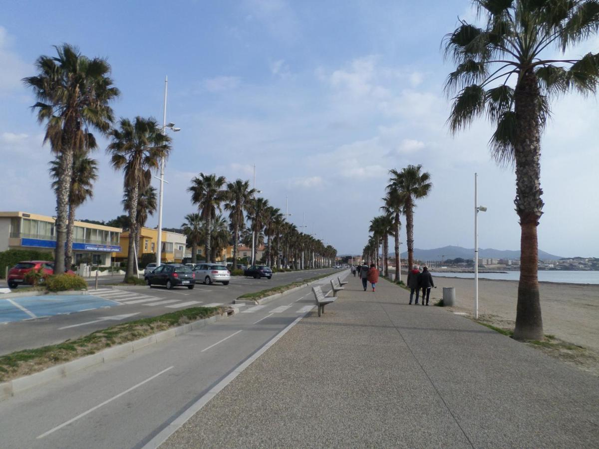 Les Romarins Appartement Climatise La Seyne-sur-Mer Luaran gambar