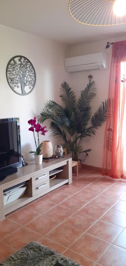 Les Romarins Appartement Climatise La Seyne-sur-Mer Luaran gambar