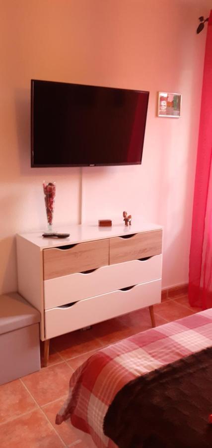Les Romarins Appartement Climatise La Seyne-sur-Mer Luaran gambar
